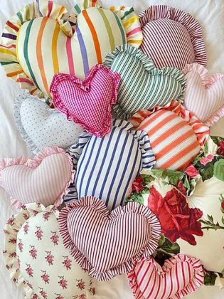 Small Heart Pillow Pink/White Stripe