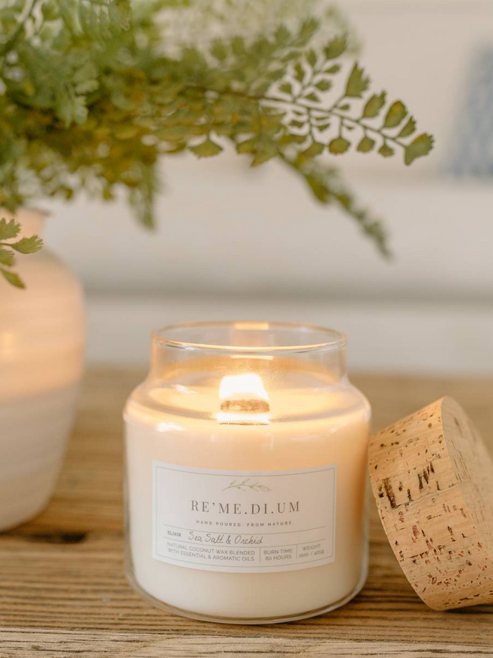 RE'ME.DI.UM Nectarine, Peony & Sandalwood Candle