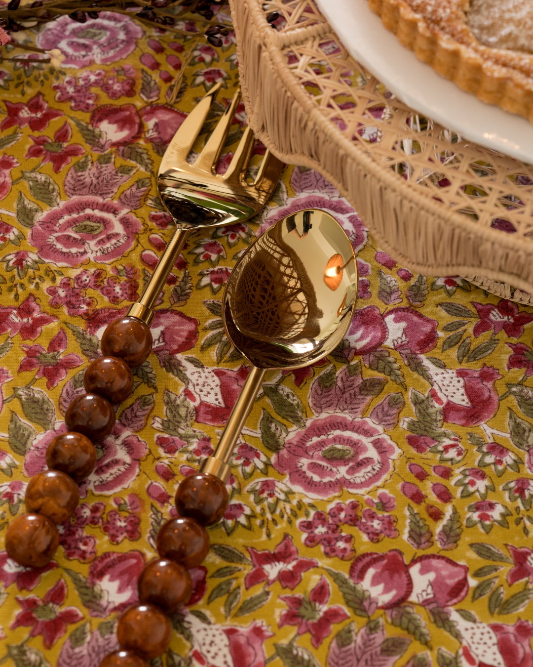 Brown Ball Serving Set