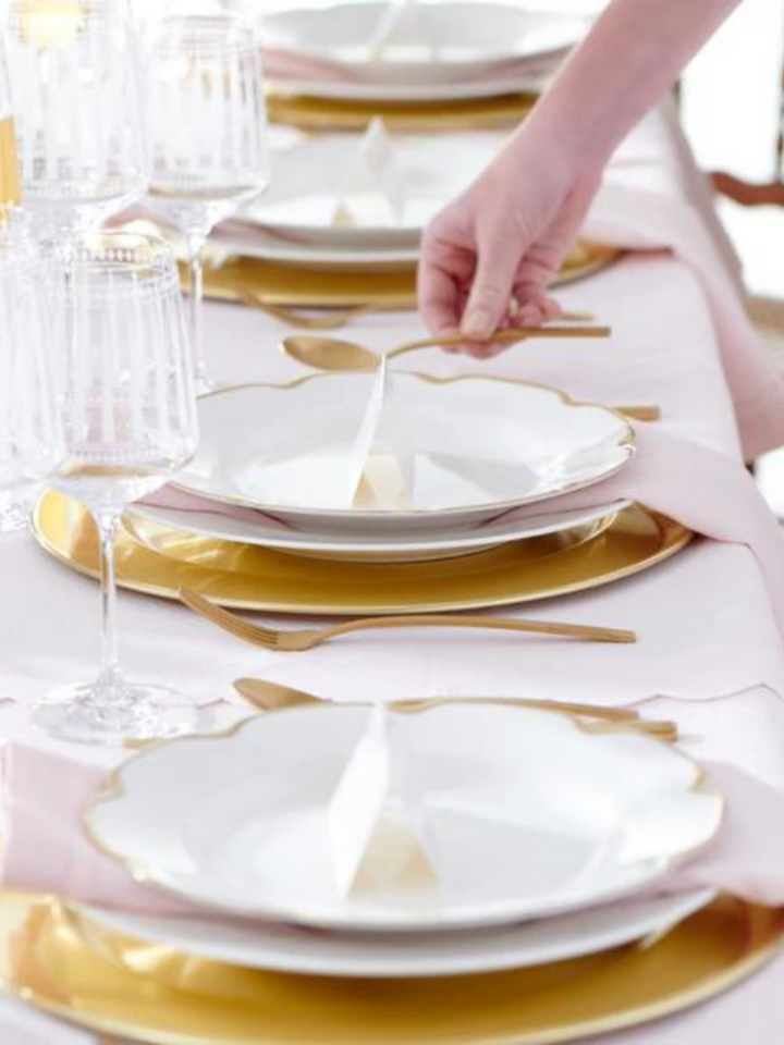 Scalloped Luncheon Plate - Gold